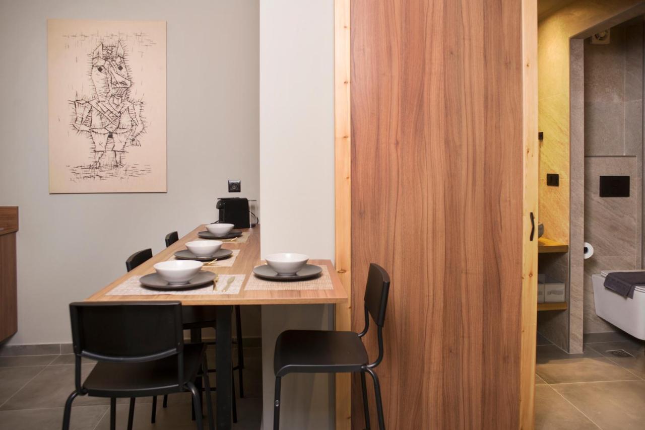 Apertura Minima Living Space Next To Sea *