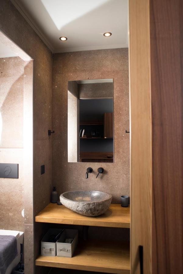 Apertura Minima Living Space Next To Sea Apartment