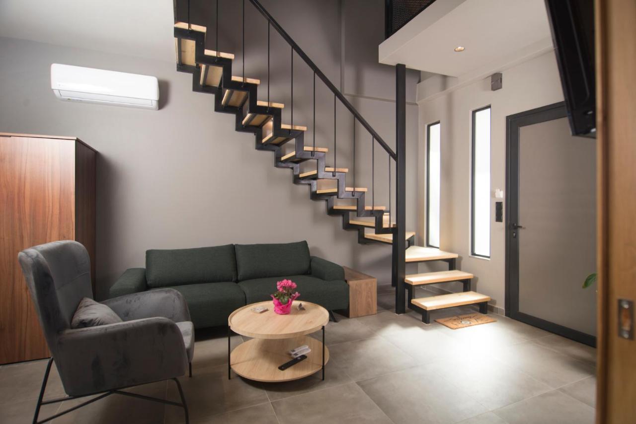 Apertura Minima Living Space Next To Sea Apartment Kalamata