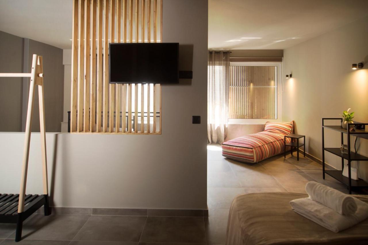 Apartment Apertura Minima Living Space Next To Sea *