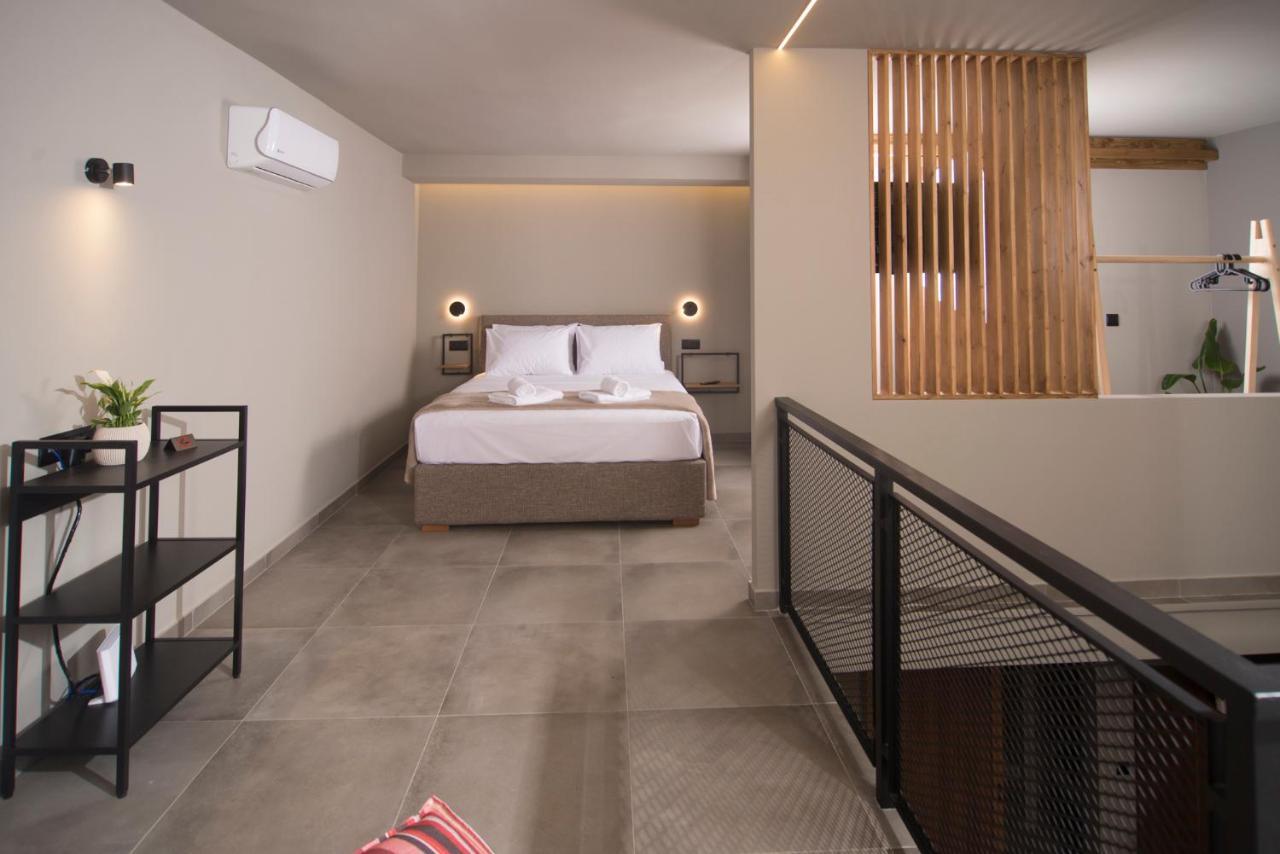 Apertura Minima Living Space Next To Sea